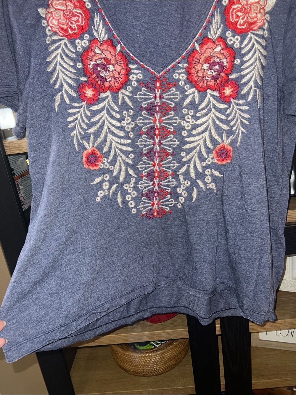 Johnny Was Blue Short Sleeve V-Neck Top with Red/Beige Floral Embroidery XL - Picture 5 of 14